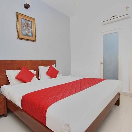 Oyo 8229 Marine Drive Hotel Kuilapalayam Екстериор снимка